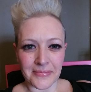 Meet your Posher, Stacy